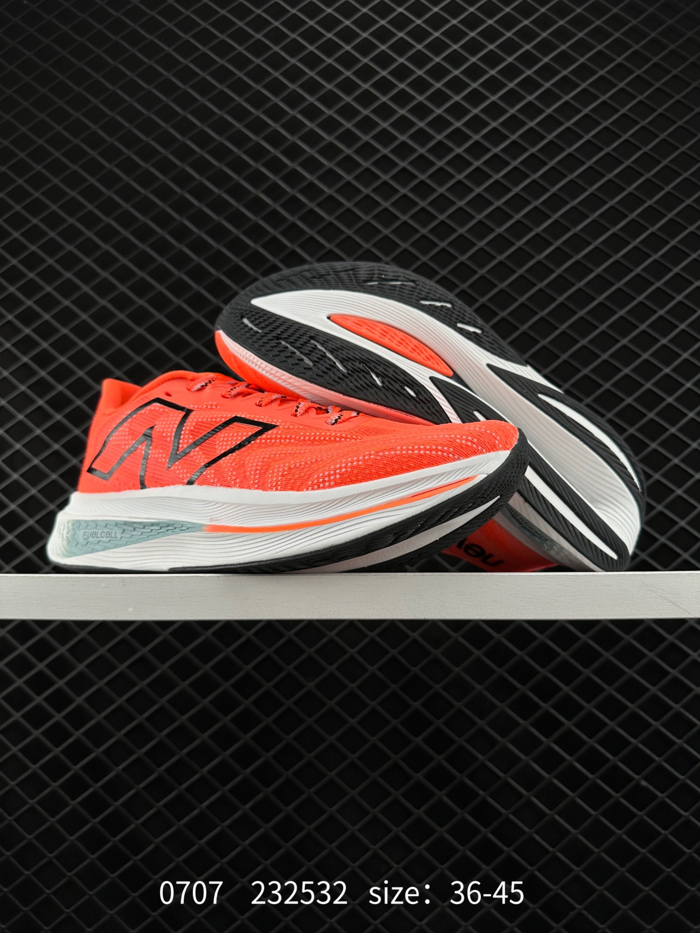 New Balance NB FuelCell Supercomp NB FuelCell